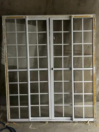 Porta travessa 4 folhas - Alumínio Branco