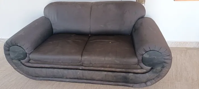 Sofa usado de 2 lugares