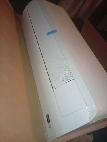 Ar condicionado Samsung inverter. Comprei e não cheguei a usar, preciso quitar uma dívida.