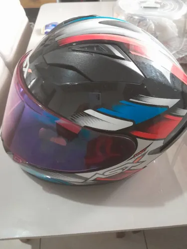 Capacete