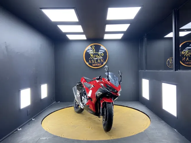 Kawasaki Ninja 400 2021