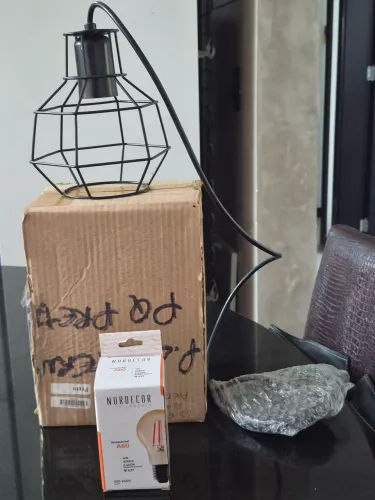 Luminária pêndulo Nova com lâmpada 