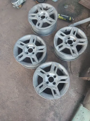 4 rodas aro 13
