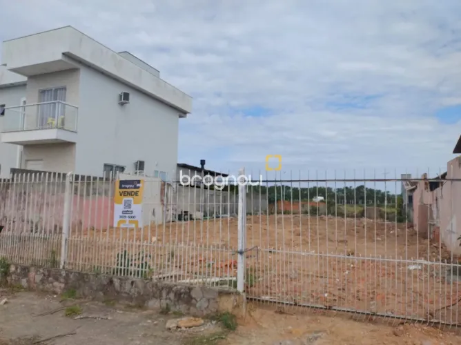 Terreno 360m2 à Venda no Bairro Carianos/ Próx. ao Estádio da Ressacada