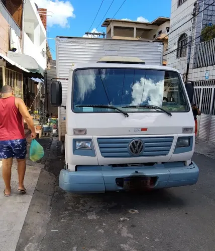 Caminhão 3/4 todo bom 8150 série 10