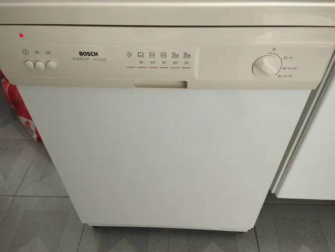 Máquina de valar louça