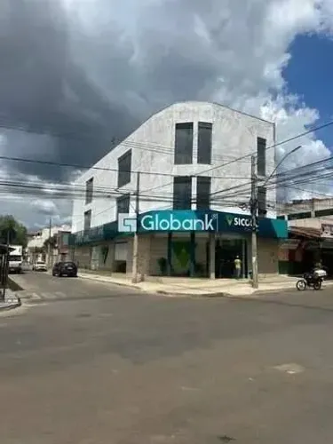 Loja/Salão/Ponto Comercial em Montes Claros, no bairro Maracanã, para locação.