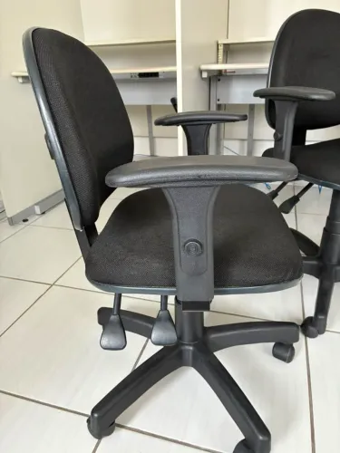 CADEIRA DE ESCRITÓRIO