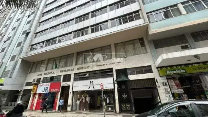 Apartamento 03 quartos para locação, com garagem, Centro - Juiz de Fora/MG
