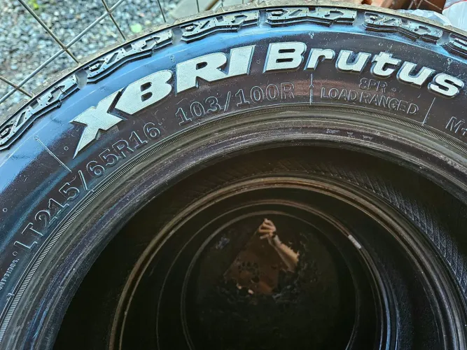 Pneus 215/65 R16 Xbri Brutus A/T