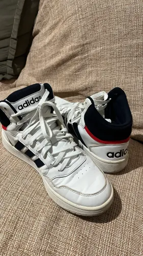 Tênis Adidas Hoop