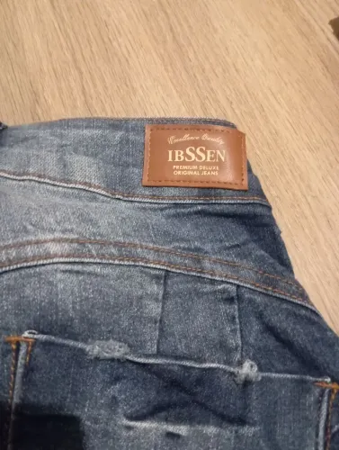 Calça jeans feminina 