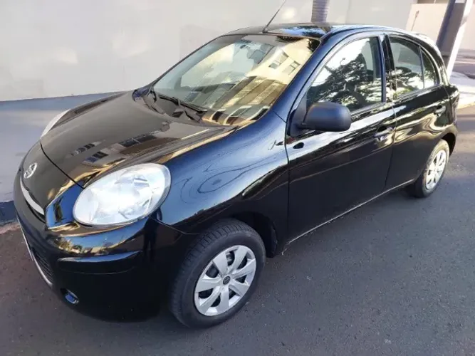 Nissan March 1.0 16V Flex Fuel 5P 2013