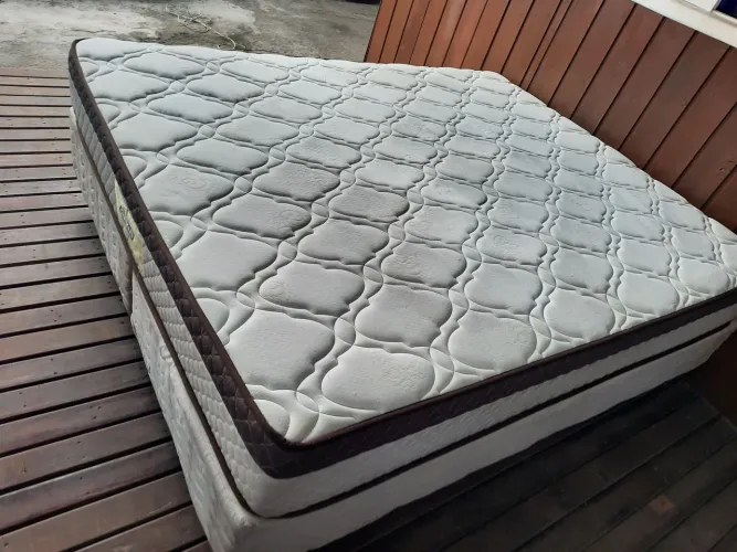 Cama Box queen  size