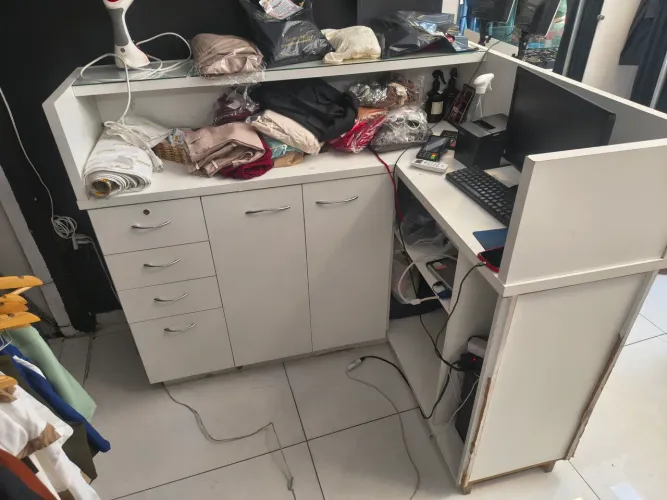 Vendo balcão para loja