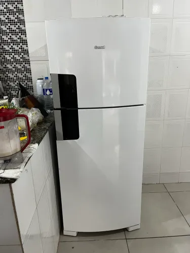 Geladeira 410L