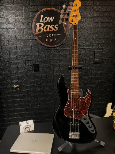 Baixo fender mexicano deluxe