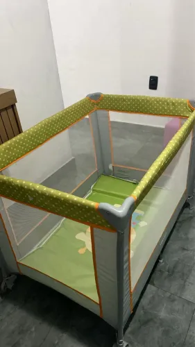 Vendo chiqueiro de bebê 