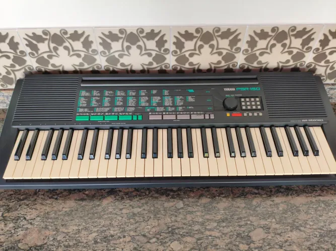 Teclado yamaha PSR 150