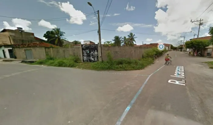 Terreno à venda, 651 m² por R$ 279.000,00 - Barroso - Fortaleza/CE