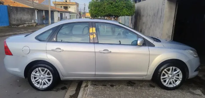 Ford Focus Ghia Sed. 2.0 16v/2.0 16V Flex AUT 2010