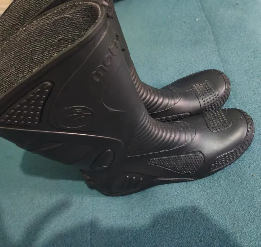 Bota de chuva impermeável