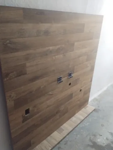 Painel de TV com suporte Hack