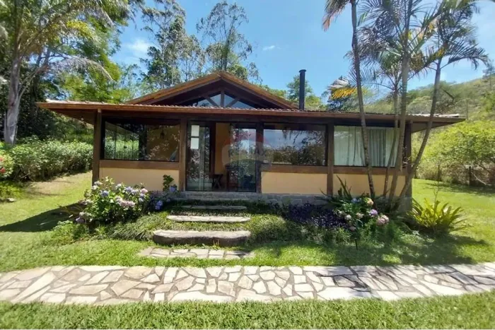 Casa 3 quartos na BR 040, próximo ao restaurante Tradição Mineira