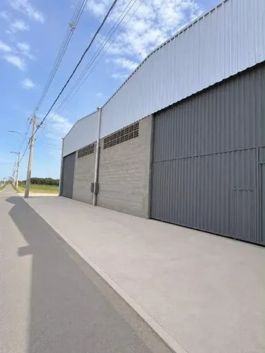 Galpão Comercial Novo para Locação  250 m²