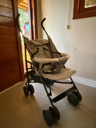 Carrinho de passeio Dobrável