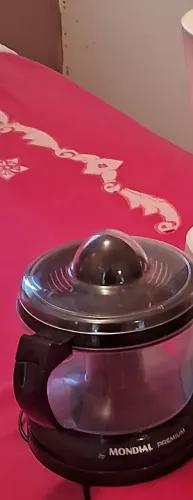 Espremendor de laranja e limão usado poquissimo