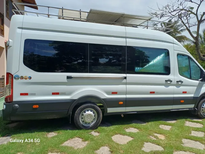Ford E-Transit FURGÃO LONGO TETO ALTO (ELÉTRICO) 2025
