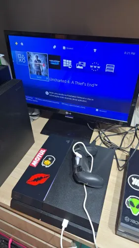 Playstation 4 Fat 500gb com sistema antigo aceita desbloqueio.