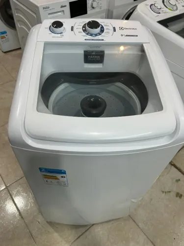 LAVADORA ELECTROLUX 9KG 220V BRANCA - NOVA, NUNCA USADA!