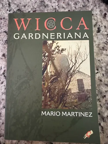 Livro wicca gardneriana 