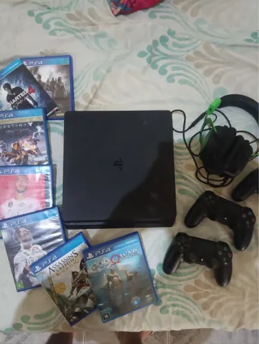Vendo Ps4 com acessórios