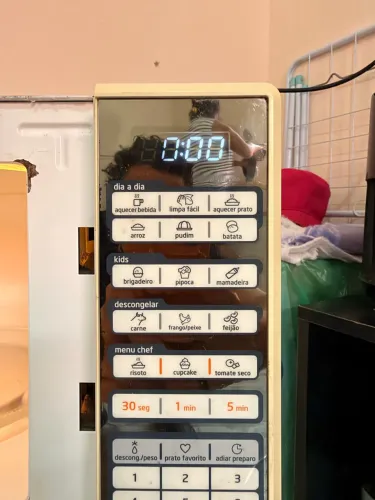 Micro-ondas Midea Liva 30L MTAS41 - COM DEFEITO