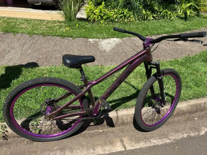 Bicicleta GTA Gravity