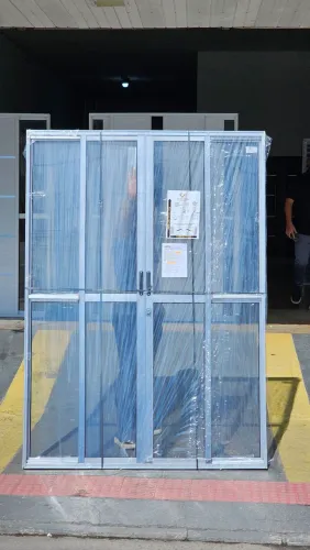 PORTA DE CORRER DE VIDRO 2.10X1.50 REFORÇADA - LINHA 25 SUPREMA