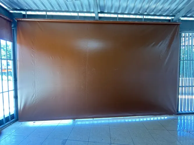 Toldo tipo cortina