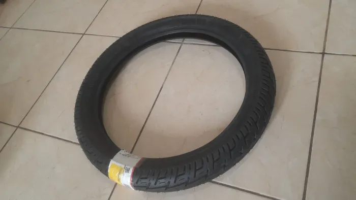 Pneu traseiro aro 18