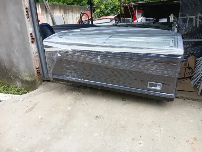Freezer horizontal FRICON semi nova - ilha