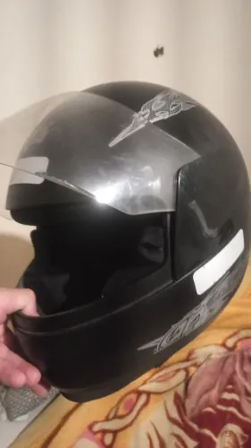 Capacete
