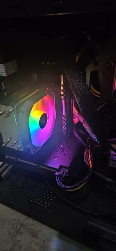 PC Gamer Xeon + RX 580 8 GB + 16 GB DDR4 + SSD 128 GB + HD 1 TB