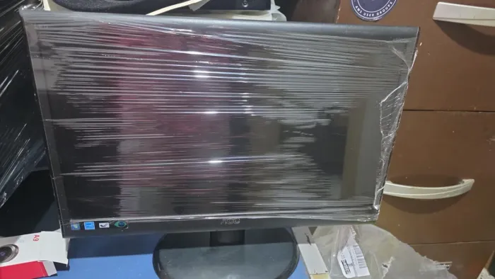 Monitor AOC