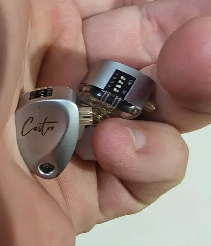 Fone KZ Castor - Harman. Sem o Fio.