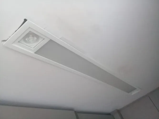 Vendo 1 luminária de embutir