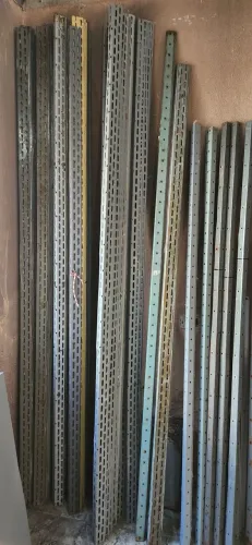 Colunas L3 2,40m e 2m altura reforcadas
