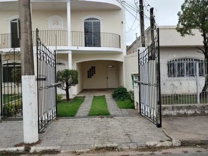 Sobrado para aluguel tem 190 metros quadrados com 4 quartos em Jardim Paraíba - Aparecida
