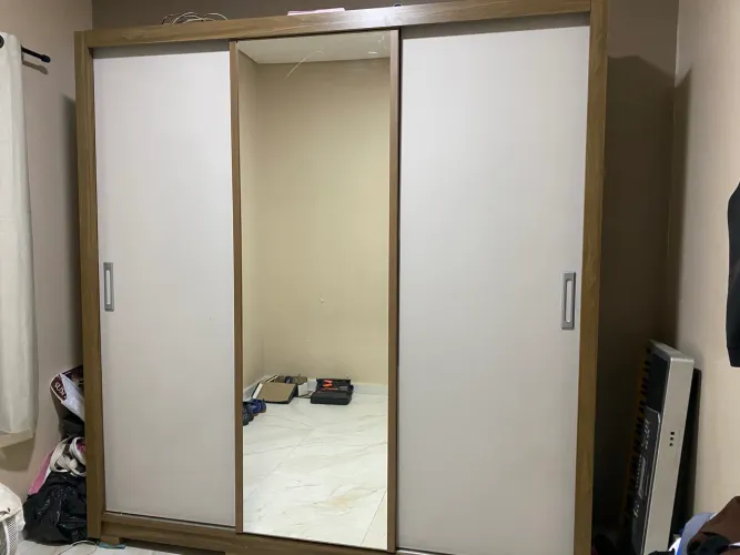 Guarda roupa grande de casal